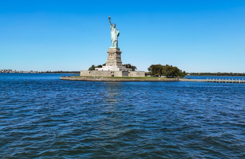 Statue of Liberty and Ellis Island: The Ferry, the Crown and the Museum That Surprises People