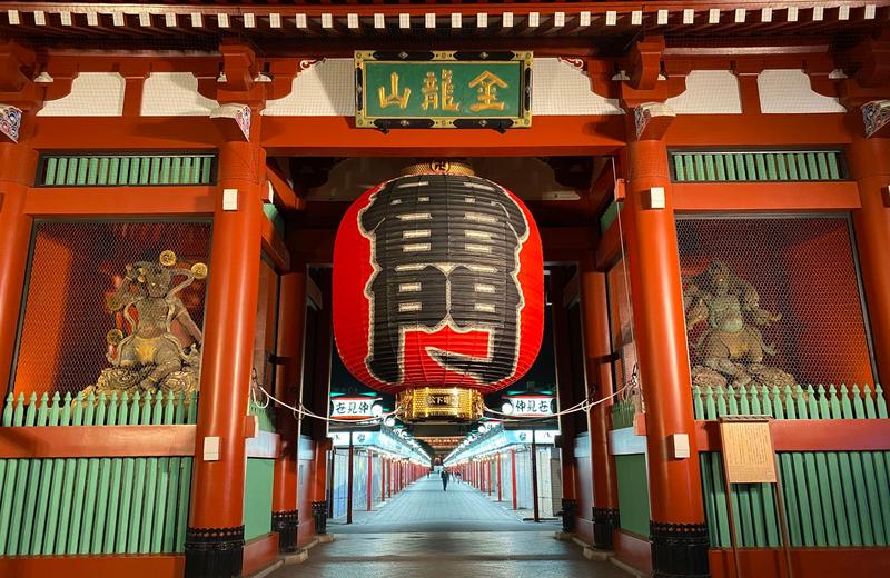 Sensō-ji and Asakusa, Tokyo: The Oldest Temple, the Kaminarimon and the Best Hour to Walk Nakamise