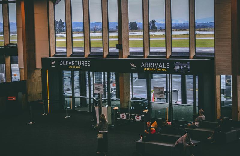 Airport Limo Service: How It Works, What It Costs From Major Airports, and How to Book It Right