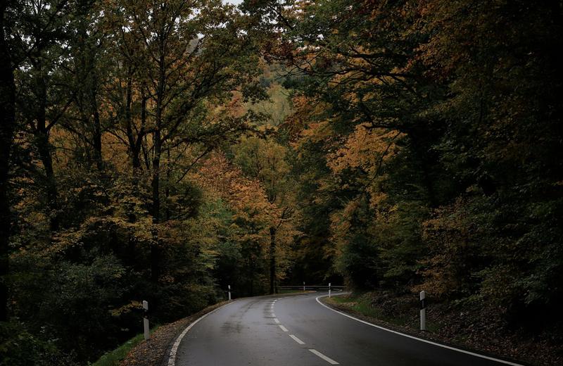 Best Places to Travel in October: Foliage, the Last Warm Seas, and the Return of the Dry Seasons