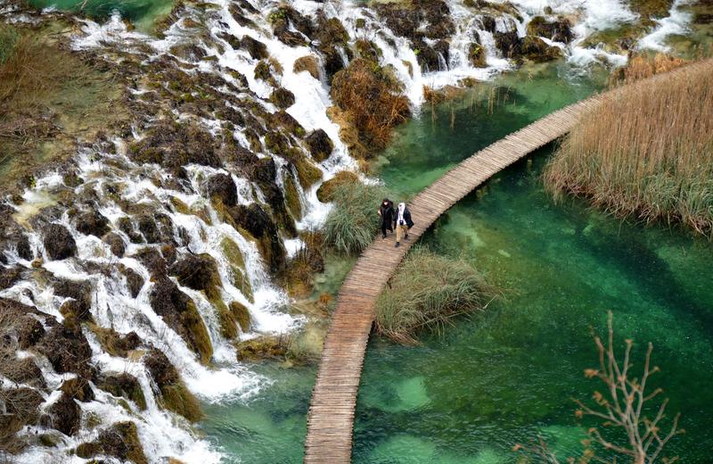 The Most Beautiful Places in the World: 25 That Live Up to It, and the Season to See Each