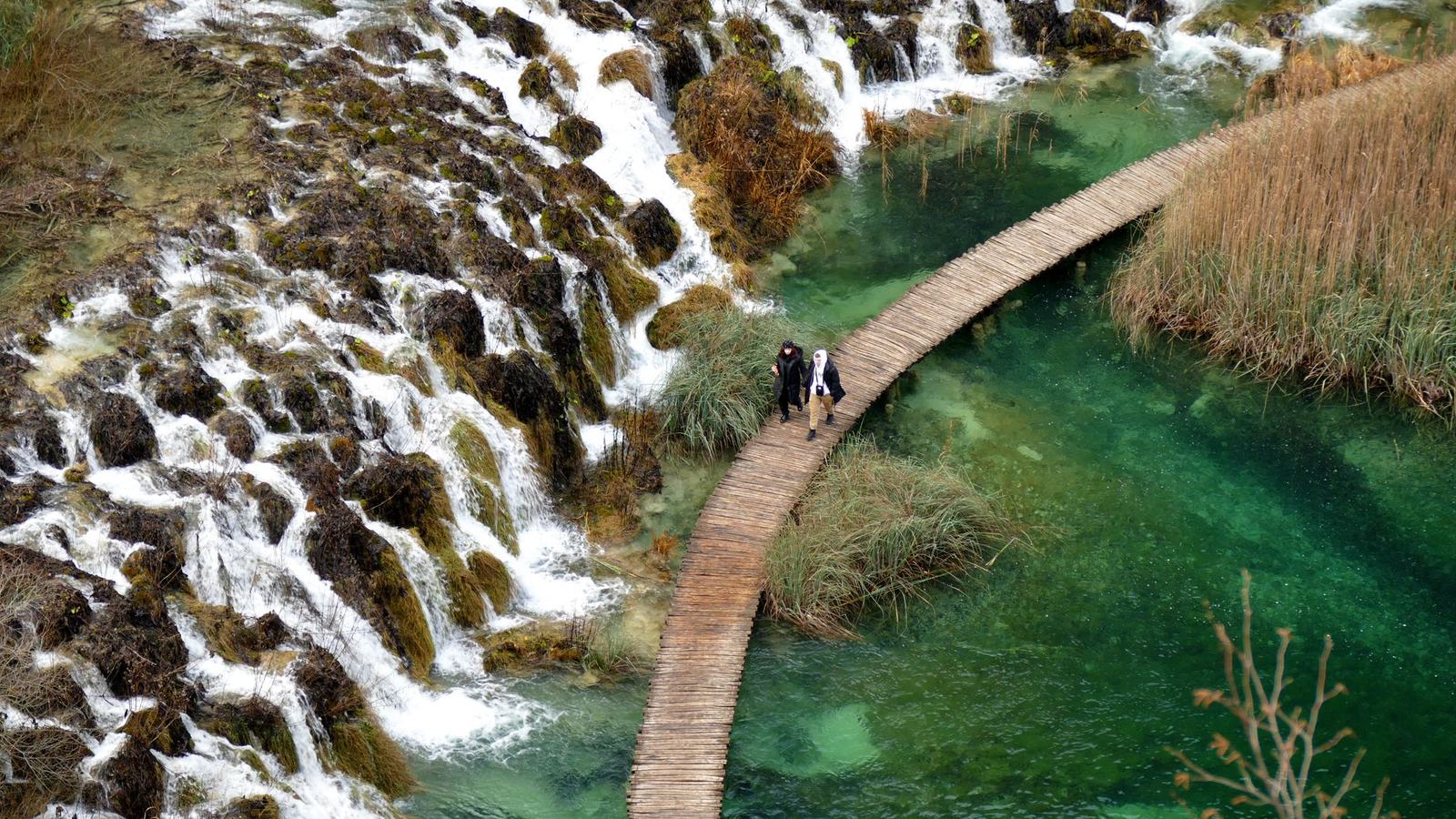 The Most Beautiful Places in the World: 25 That Live Up to It, and the Season to See Each