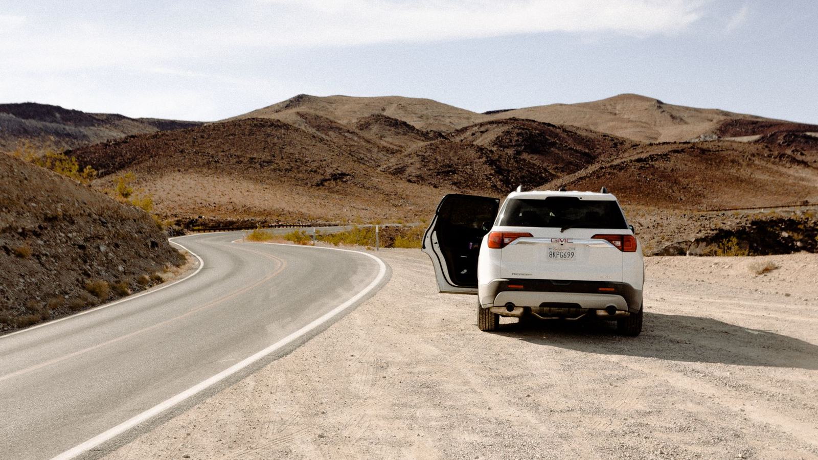 One-Way Car Rental: How It Works, What the Drop Fee Costs, and How to Get It Cheap or Free