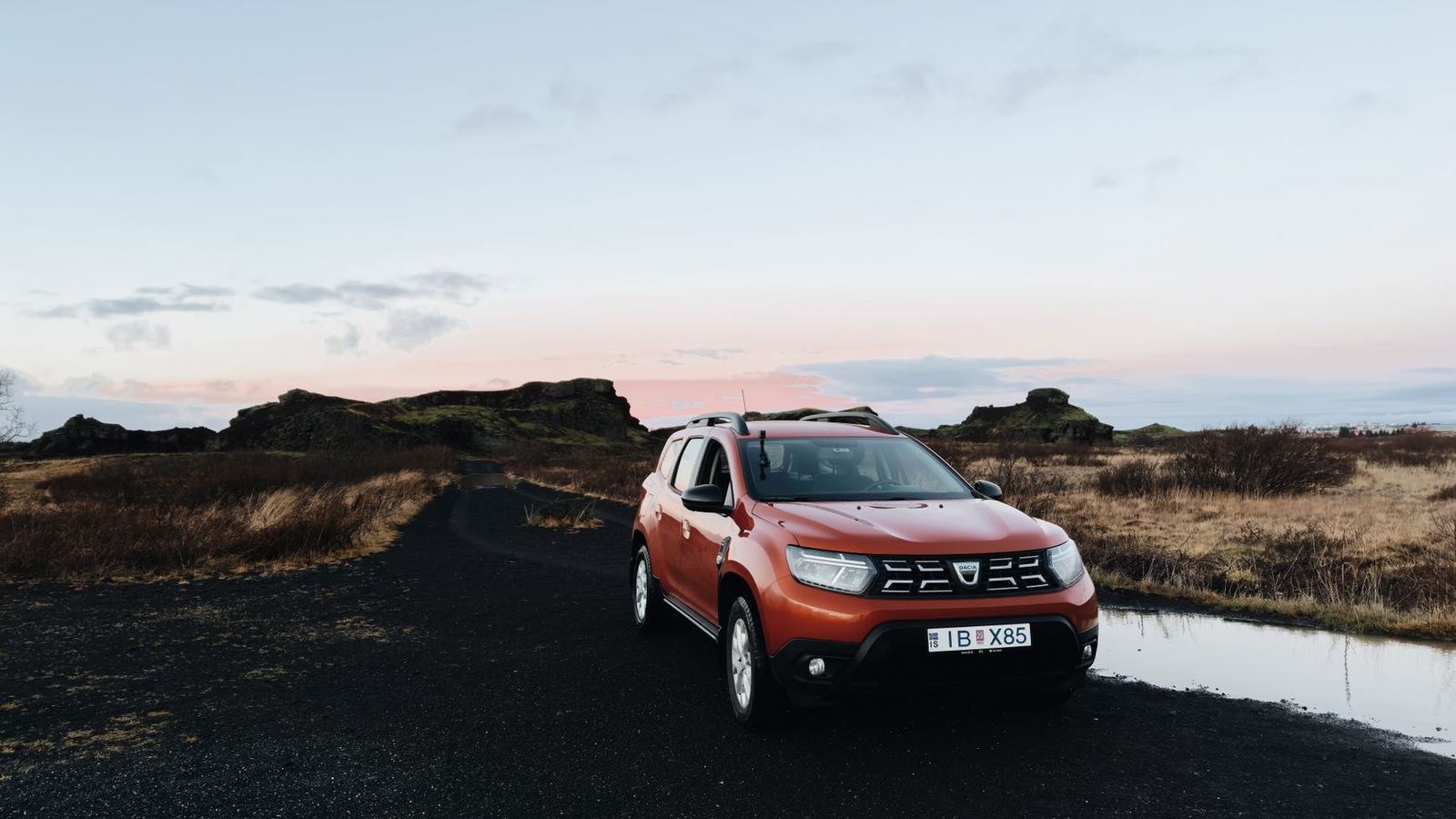 Renting a Car in Iceland: 4x4 or Not, the Insurance You Actually Need, F-Roads, and the Ring Road Rules