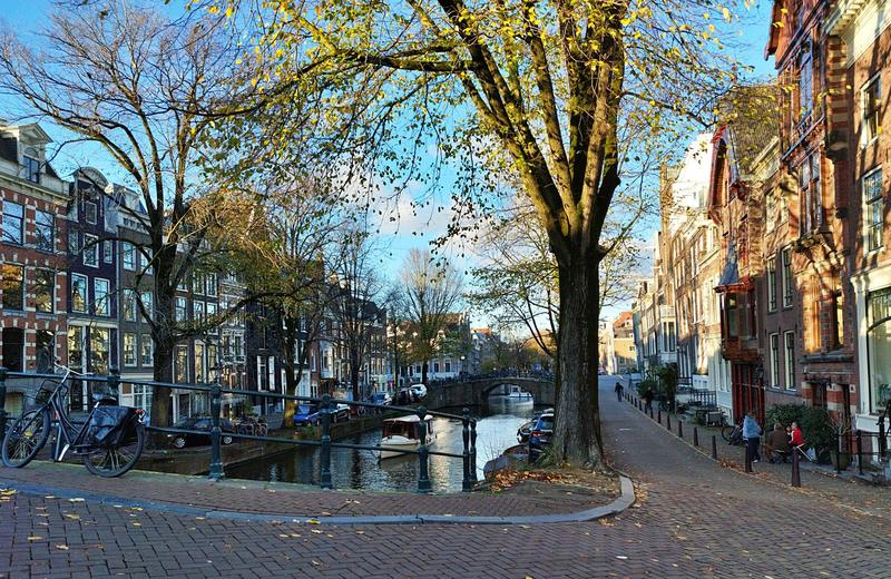 Things to Do in Amsterdam: The Canals, the Museums, the Neighbourhoods and the Bike