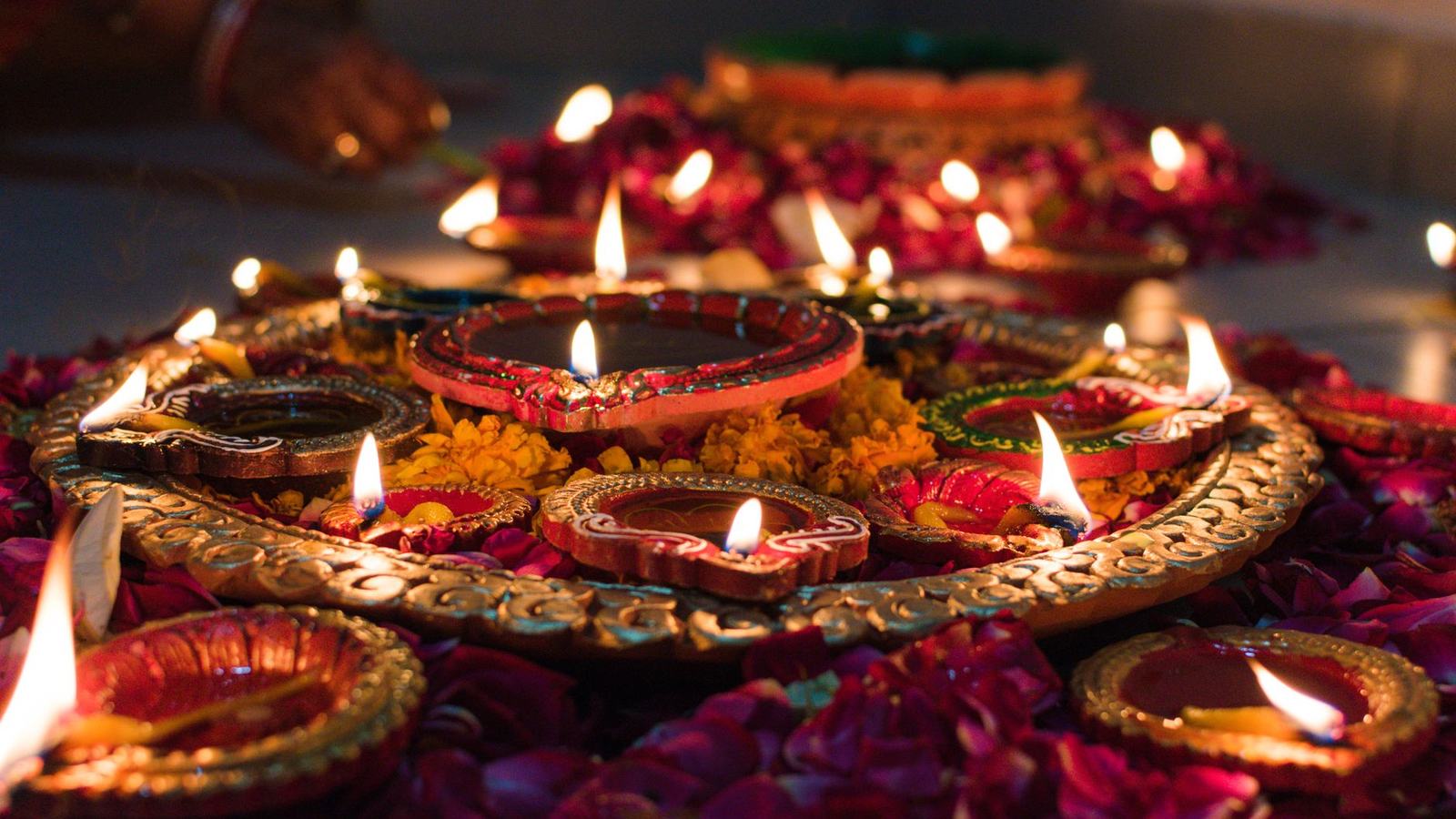 Diwali in Delhi: Lights, Markets and Fireworks in the Capital — A Visitor's Planner