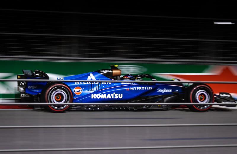 Las Vegas Grand Prix: Formula 1 Under the Lights on the Strip — Grandstands, Zones and Hotel Strategy