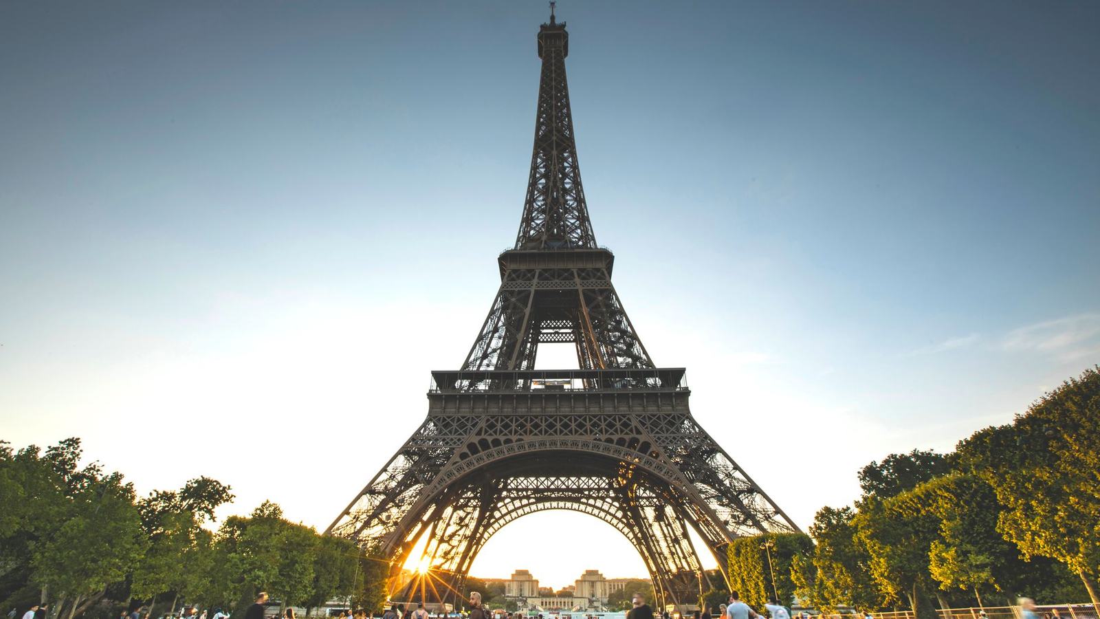International Attractions — Landmark Guides With Tickets, Timing and Transfers