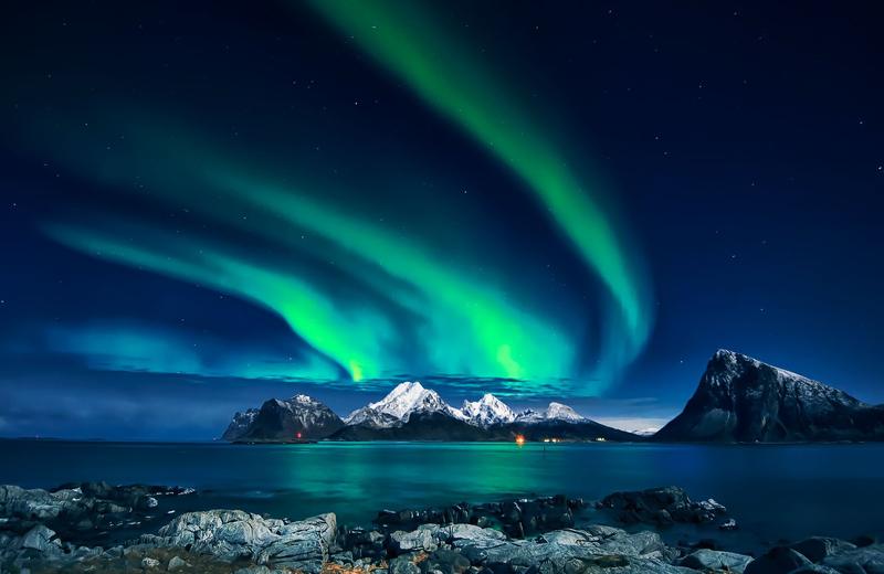 The Northern Lights: Iceland or Norway, the Dark-Season Window and How to Give Yourself the Best Odds