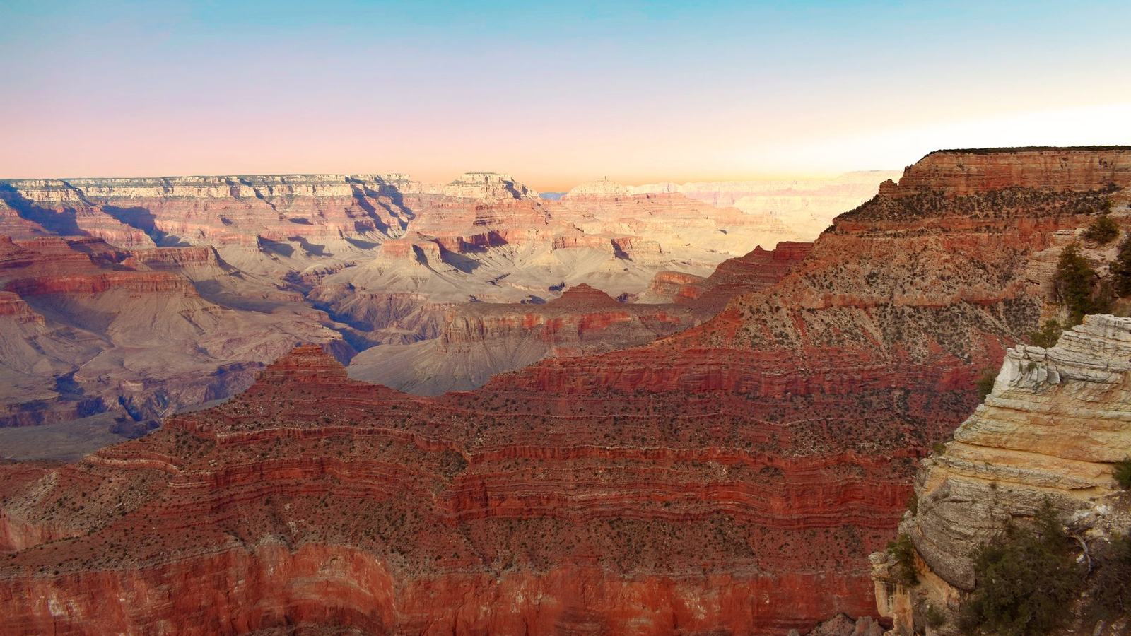 The Grand Canyon: South Rim vs West Rim, the Skywalk and the Day Trip from Las Vegas