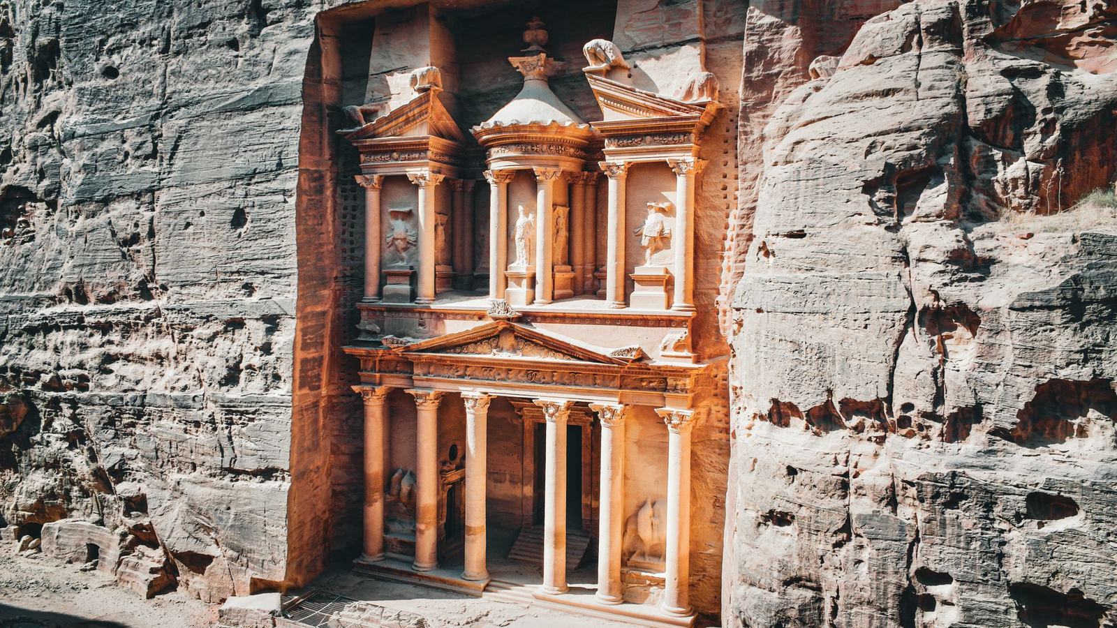 Petra, Jordan: The Siq at Dawn, the Monastery Climb and Petra by Night