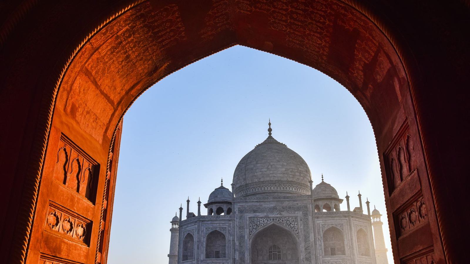 The Taj Mahal, Agra: Sunrise Entry, the East Gate and the Day Trip from Delhi